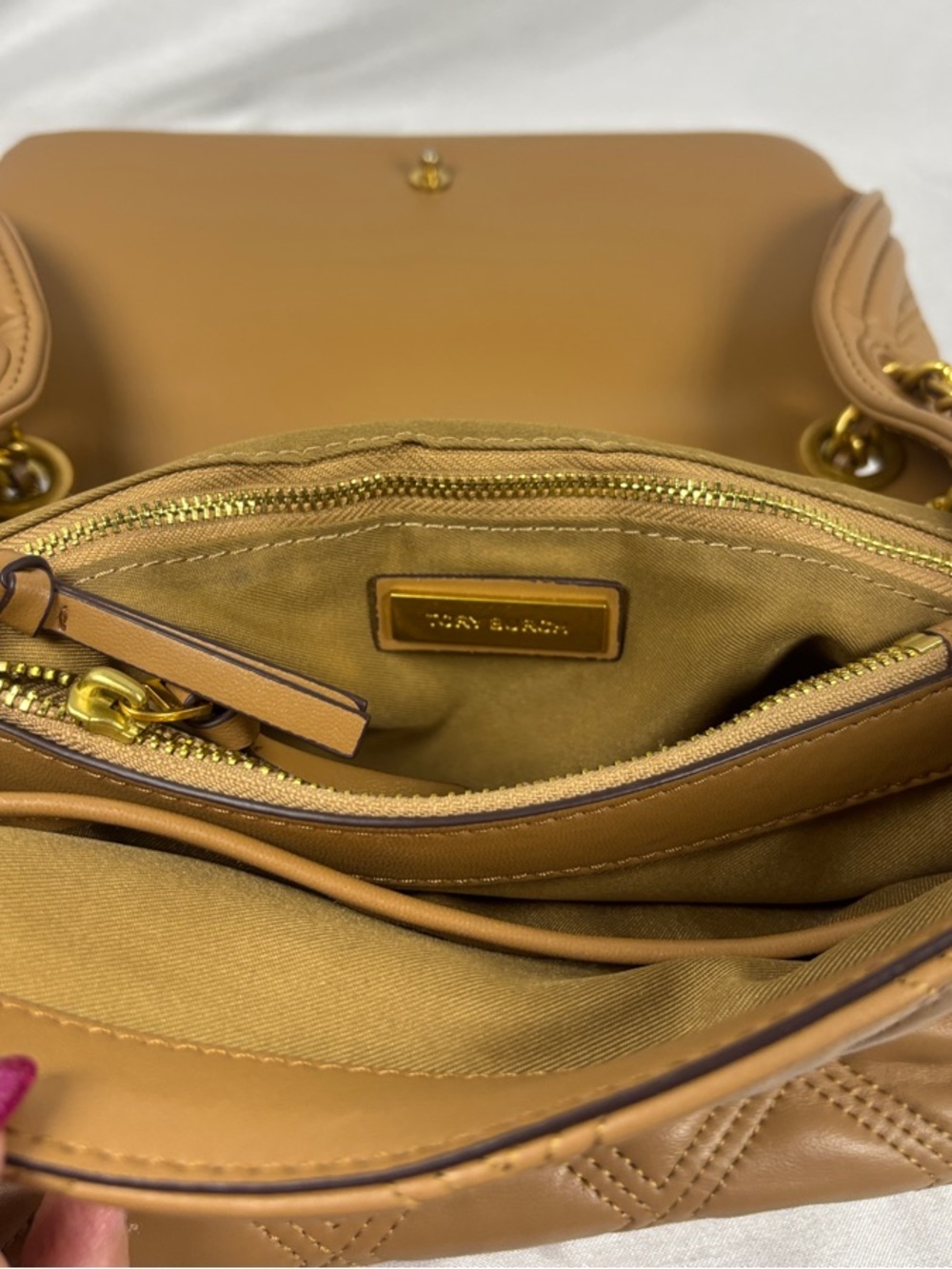 Tory Burch Quilted Leather Shoulder Bag - Camel with Gold Chain - Picture 6 of 10